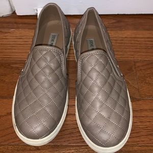 Nude Steve MaddenQuilted Slip On Sneaker